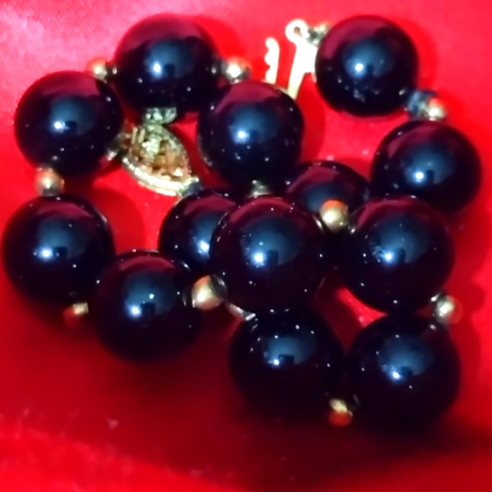 14kt Gold Clasp 14kt Gold Beads Stone Bracelet.